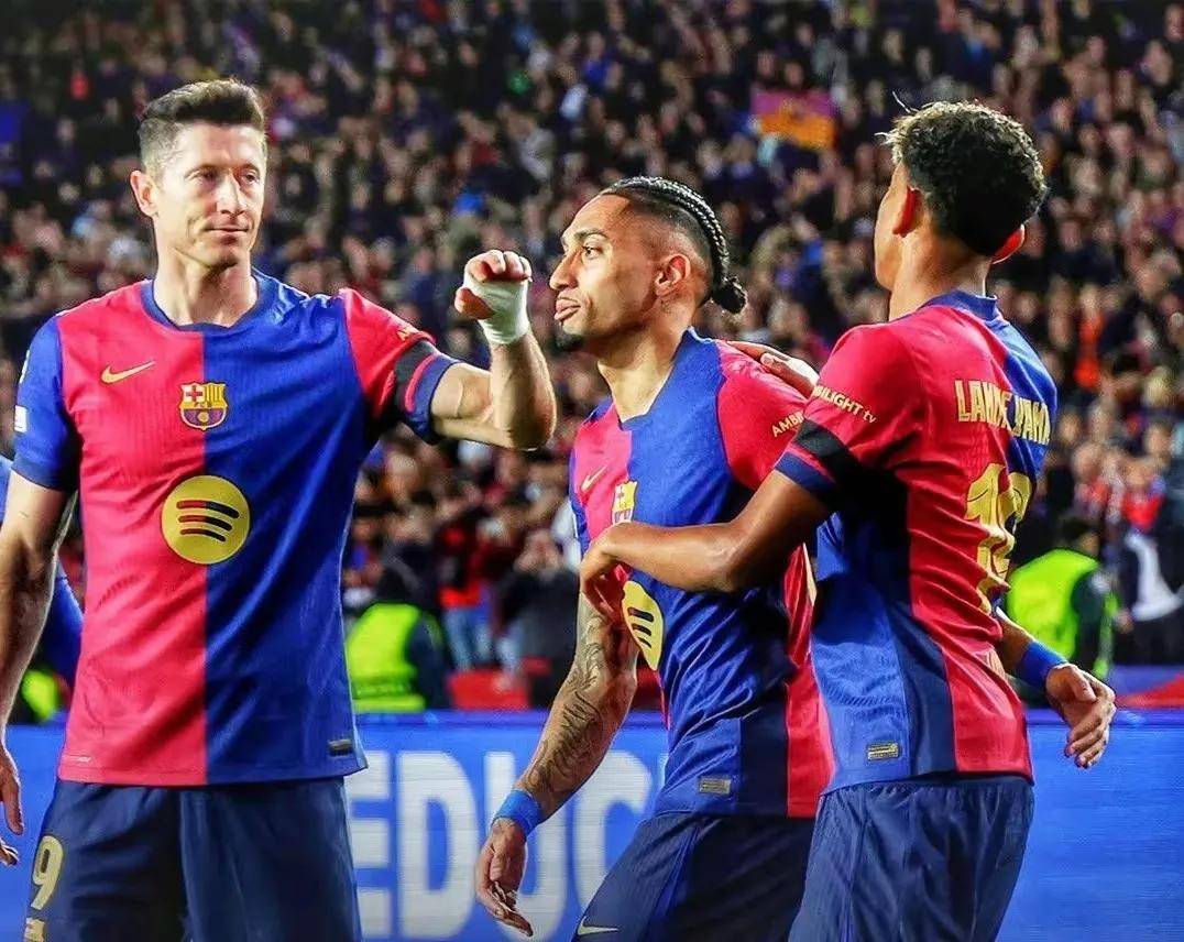 4-3神剧情！拉菲尼亚绝杀救主，巴萨逆袭剑指三冠！皇马崩盘？