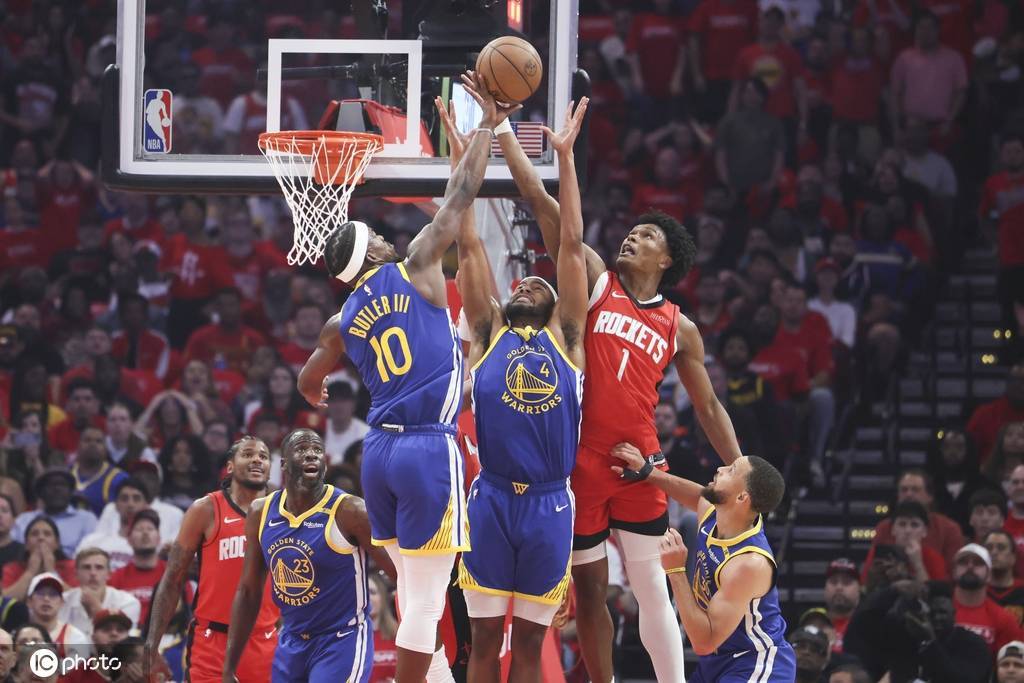 勇士重创！巴特勒重摔倒地 胯部挫伤本场不会回归