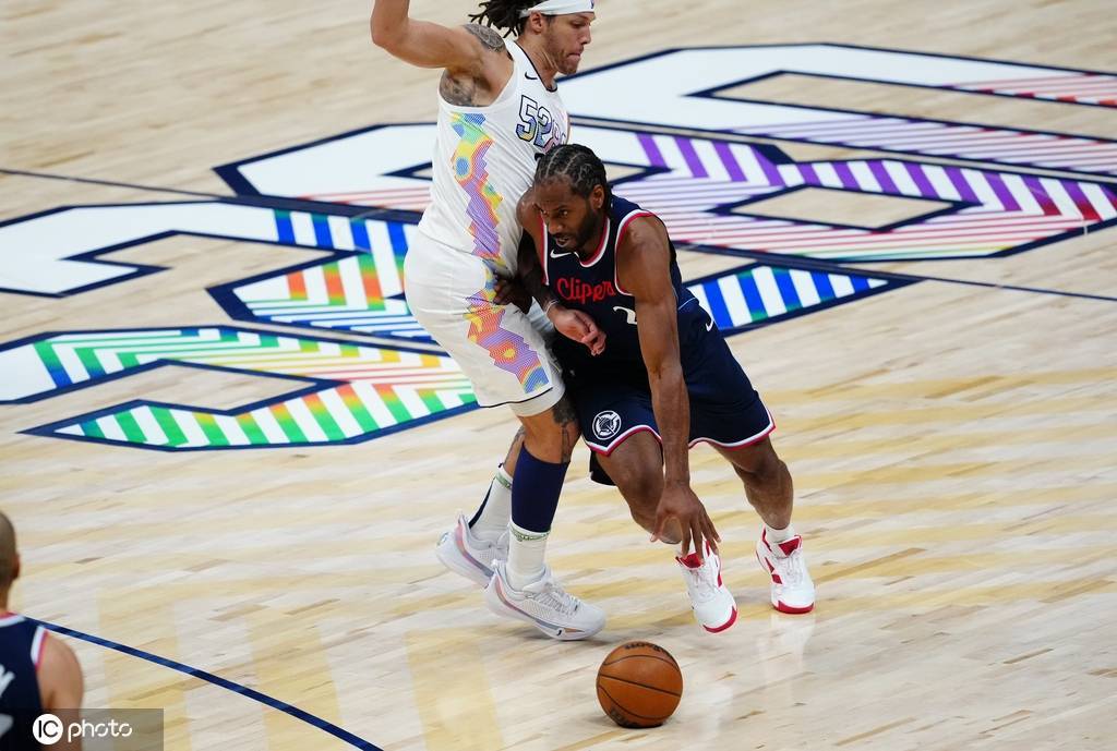 约老师天王山之夜等来救兵 哈登诡异断电再现原因何在？