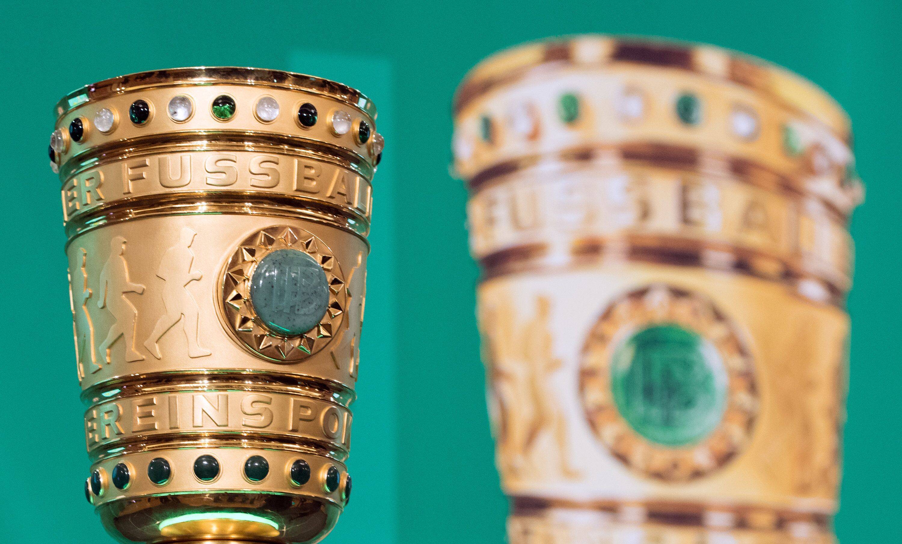 早报：武汉女足夺首届女足亚冠冠军！