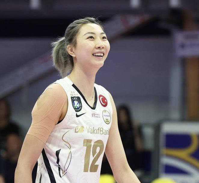 袁心玥将加盟费内巴切！能否助球队再夺冠待观察